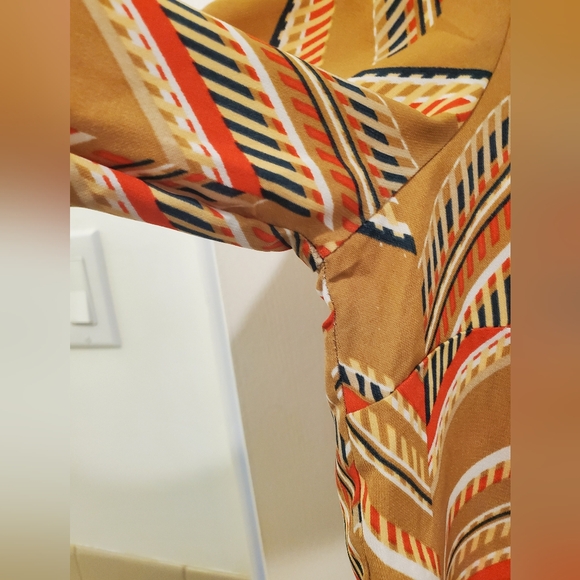 Retro look Forever 21 neck tie blouse, size S - Picture 4 of 7